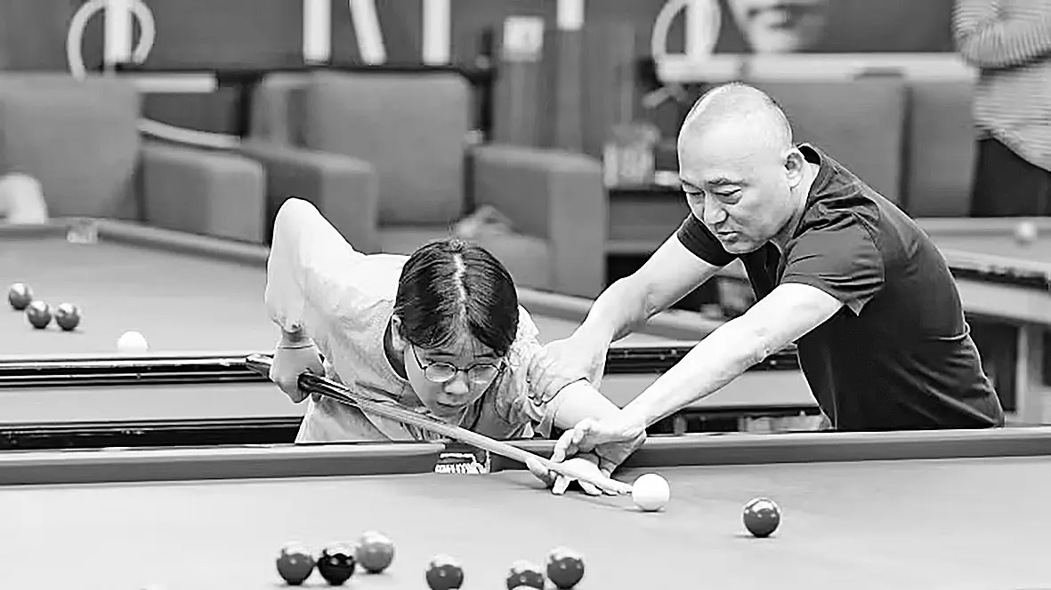 亿元, 就有约 亿元, 就有约