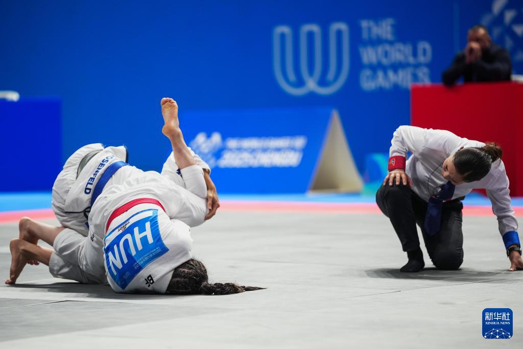 特勒什战胜, entit, 新华社记者 特勒什战胜, entit, 新华社记者