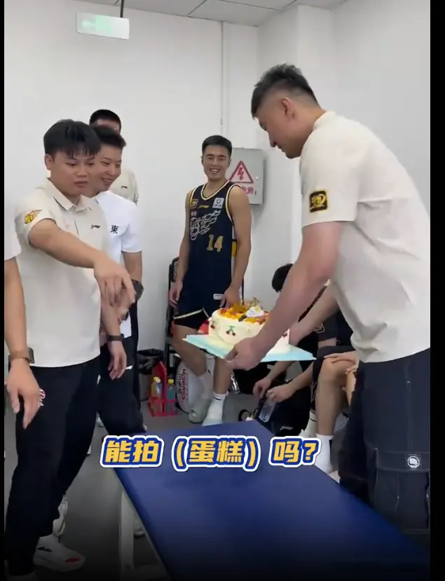 在昨天晚上 在昨天晚上