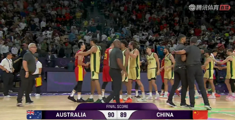 大利亚队凭, 有挥肘动作, inews 大利亚队凭, 有挥肘动作, inews