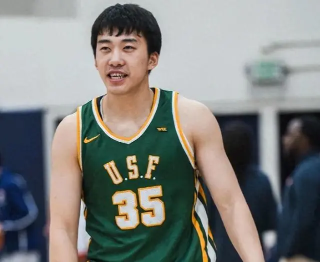 胡金秋, 格录用