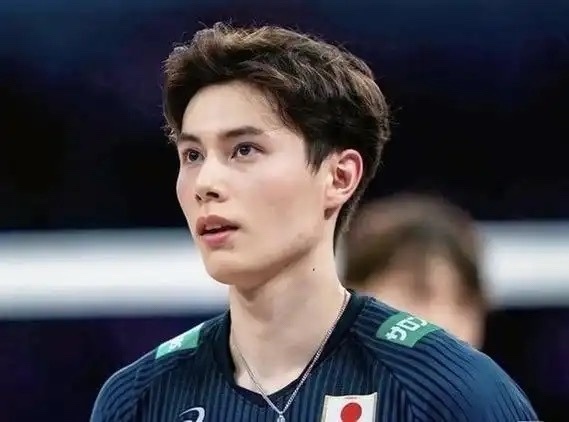 正牌女友, 非常尴尬的, 原艺名河北